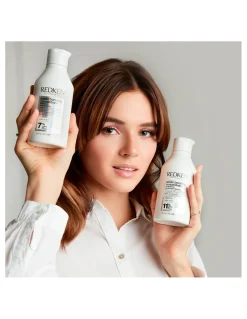 Perfumerías Coqueteo | Acidic Bonding Concentrate Shampoo