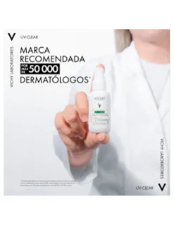 Perfumerías Coqueteo | Crema-Fluido Solar Capital Soleil UV Clear Anti-Imperfections SPF50