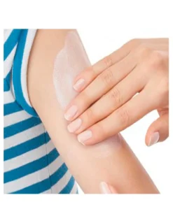 Perfumerías Coqueteo | Crema-Leche Solar Capital Soleil SPF50 Niños